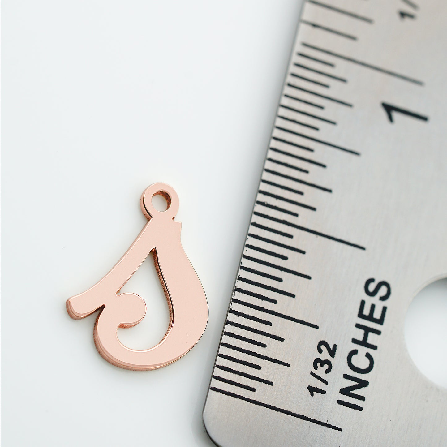 Script Text Single Letter in High Polished 14K Gold