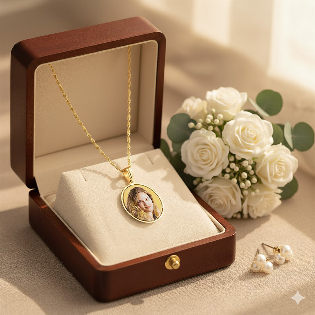 14K Gold Oval Picture Pendant with Cut-Out - Personalized Custom Jewelry with Your Pictures