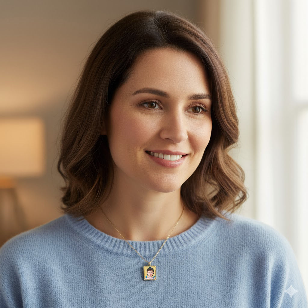 Rectangular Picture Pendant with Cut-Out - Personalized Custom Jewelry with Your Pictures | Sterling Silver