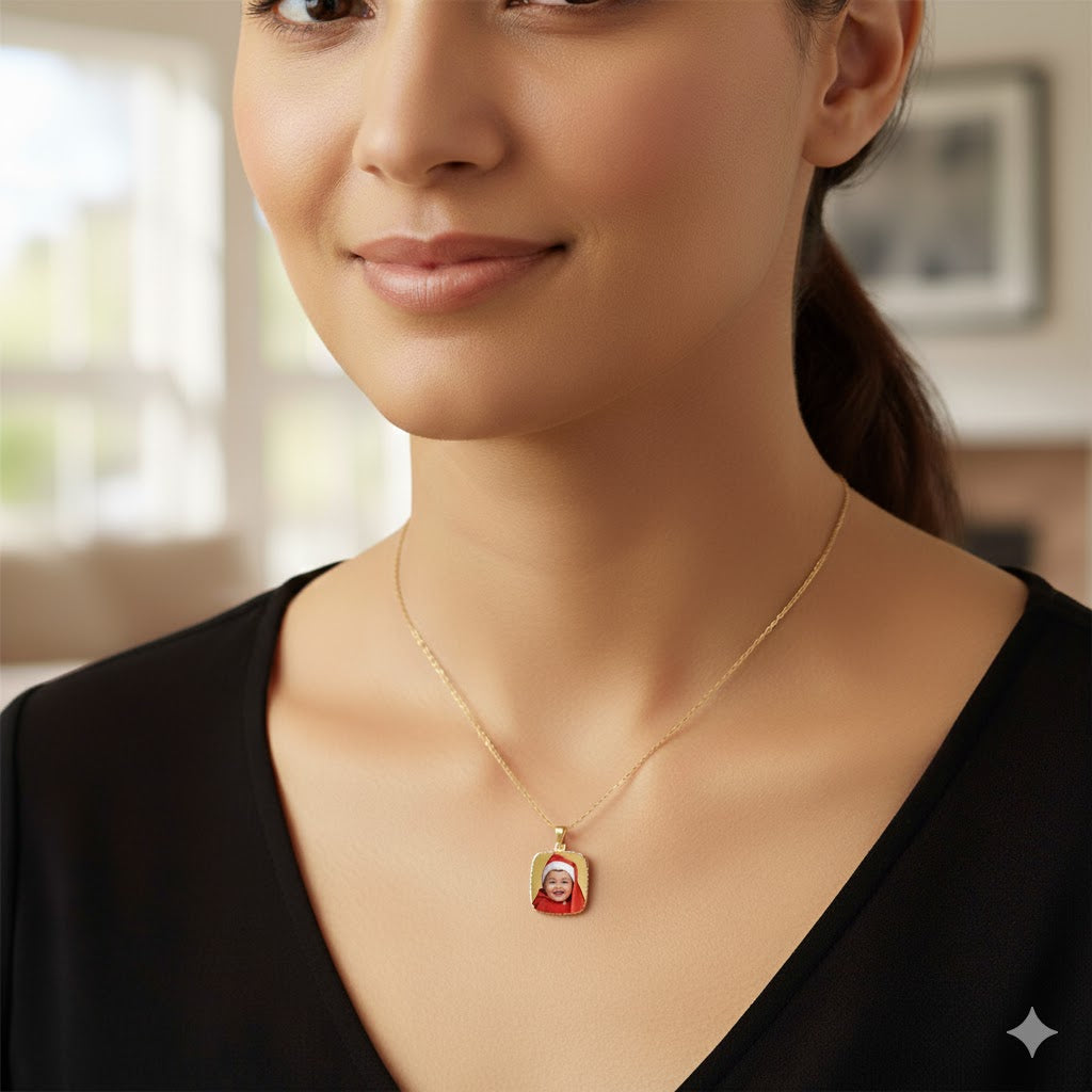 Rounded Rectangle Picture Pendant - Charm with Diamond Cut Edge and HD Laser Printed Custom Jewelry with Your Pictures | Sterling Silver