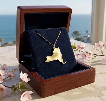 Custom State Pendant in 14K Gold and Diamond | Engravable
