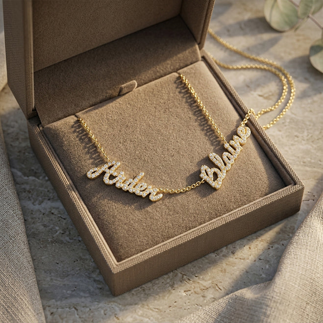 Freestyle Script Diamond Pave Name Necklace in 14K Gold