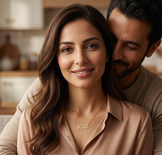 Personalized 14K Gold and Diamond Name Necklace with Flourish